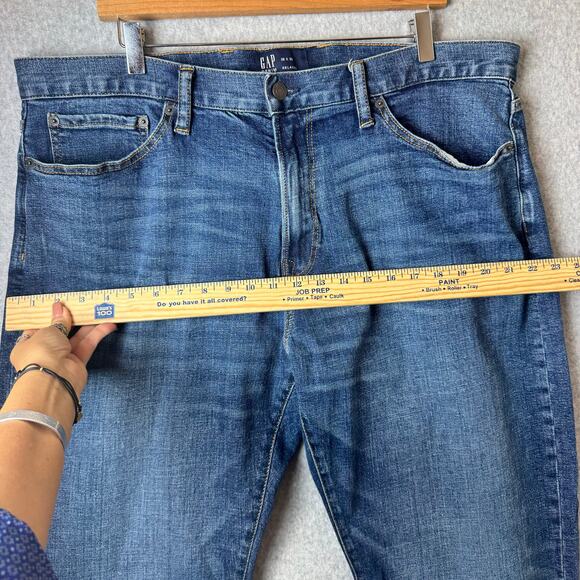 Gap Jeans Mens Size 38x30 Relaxed Casual Comfort Medium Wash Stretch 5 Pocket - Picture 8 of 10